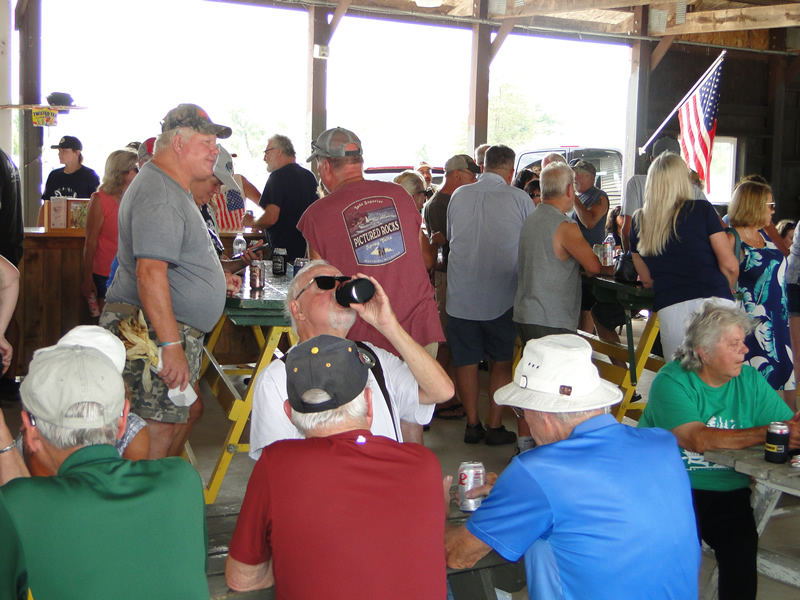 /pictures/CornRoast2025/DSC07950.jpg